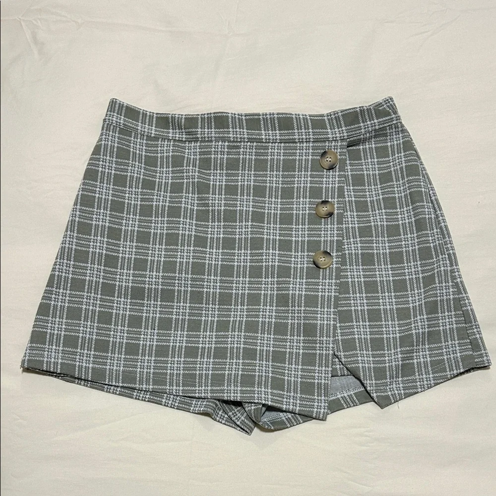 Altar’d State Skort. Size Large